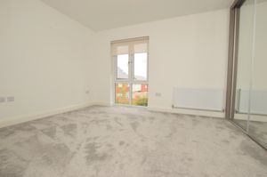Master Bedroom pic1- click for photo gallery